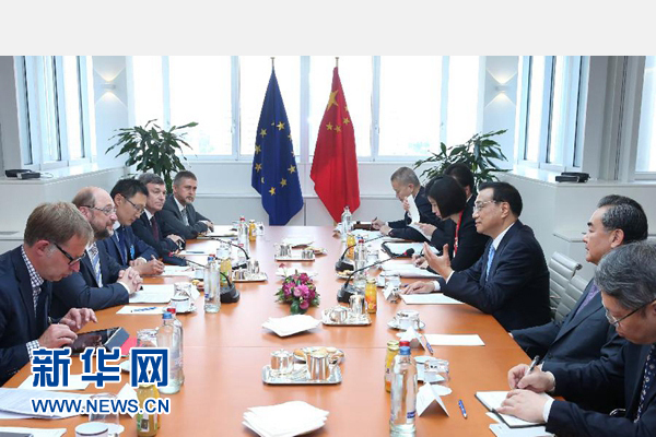 當?shù)貢r間6月29日上午，國務院總理李克強在布魯塞爾會見歐洲議會議長舒爾茨。 新華社記者 龐興雷 攝