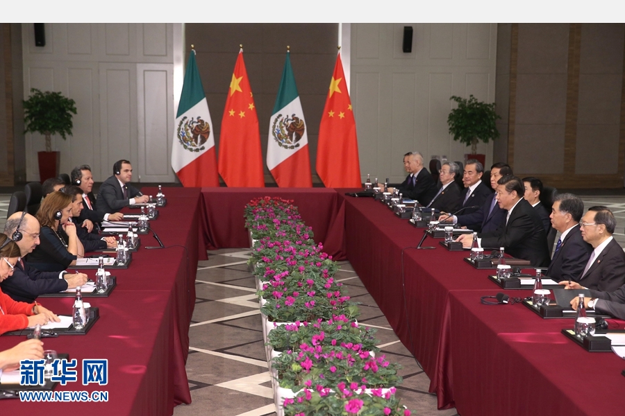 11月16日，國家主席習近平在土耳其安塔利亞會見墨西哥總統培尼亞。 新華社記者 馬占成 攝
