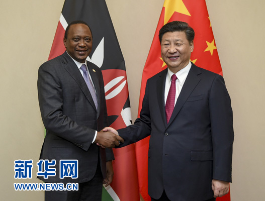 12月3日，國家主席習近平在約翰內斯堡會見肯尼亞總統肯雅塔。新華社記者 謝環馳 攝