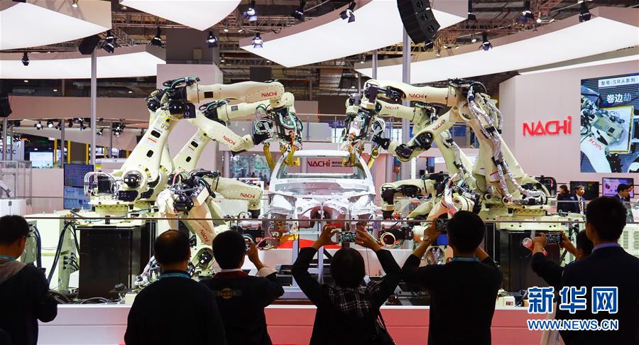 (新華全媒頭條·聚焦進(jìn)口博覽會(huì)·圖文互動(dòng))(2)匯聚世界經(jīng)濟(jì)前行的浩蕩潮流——從首屆中國國際進(jìn)口博覽會(huì)看全球合作發(fā)展新趨勢