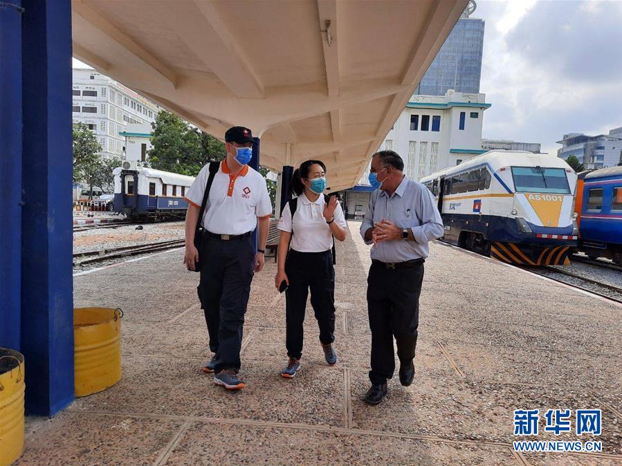 （國際疫情·圖文互動）（8）“工作忙碌又細致，經驗豐富又專業”——一名柬埔寨青年眼中的中國援柬抗疫醫療專家組