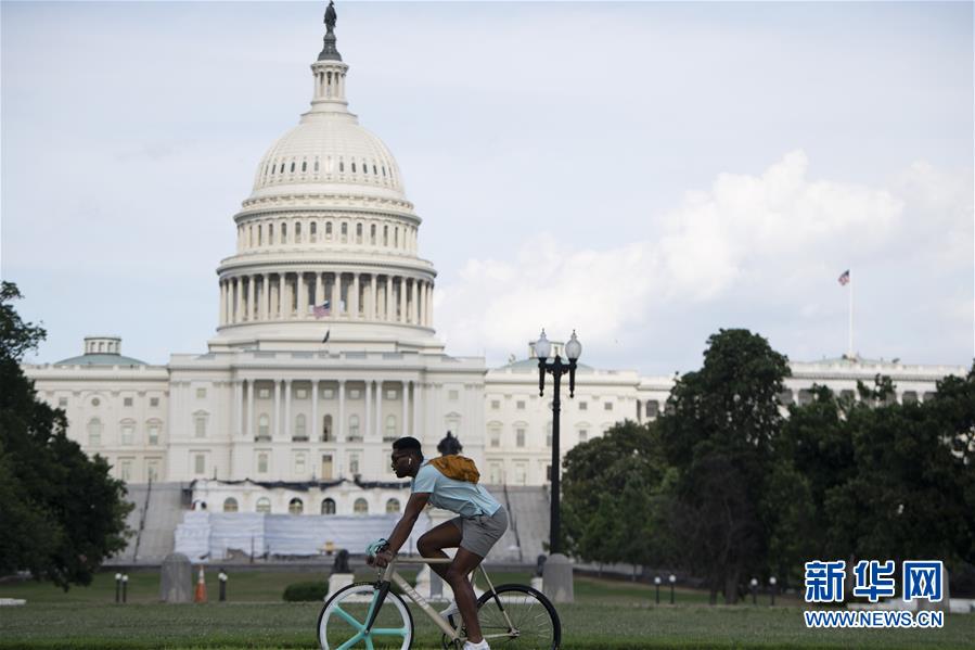 （國際疫情）（2）美國單日新增病例數超4萬 近期病例年輕人居多