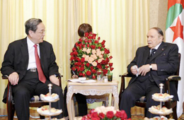 俞正聲對(duì)阿爾及利亞進(jìn)行正式訪(fǎng)問(wèn)